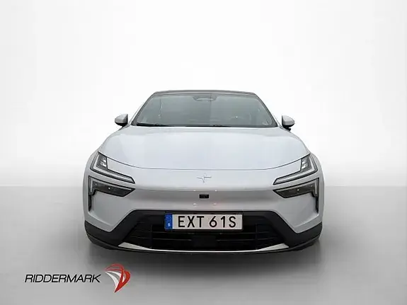 Polestar 4 2025 photo 2