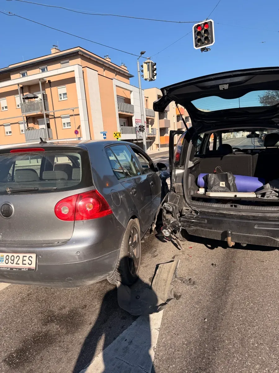 Volkswagen Golf 2005 photo 3