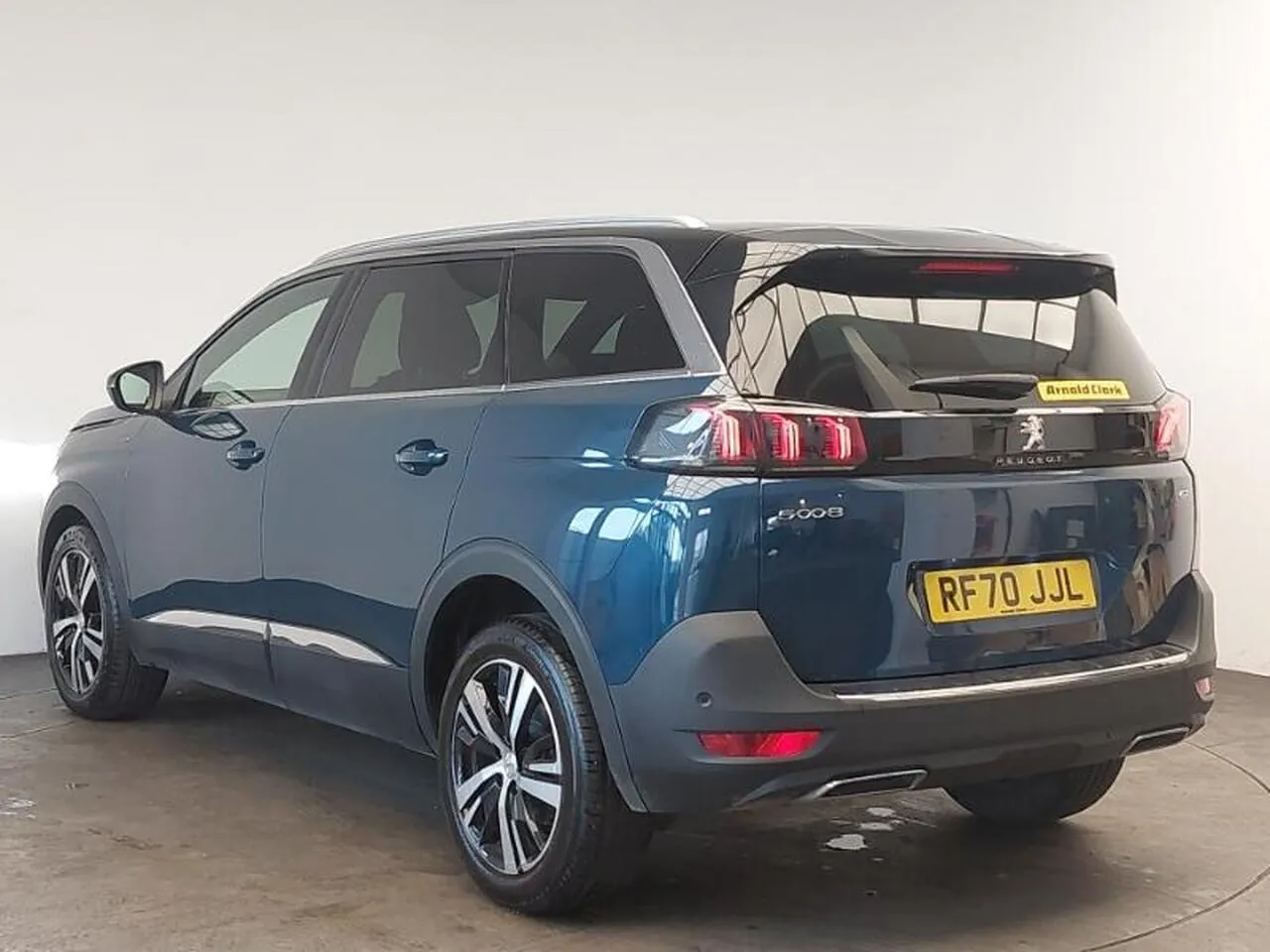 Peugeot 5008 2021 photo 2