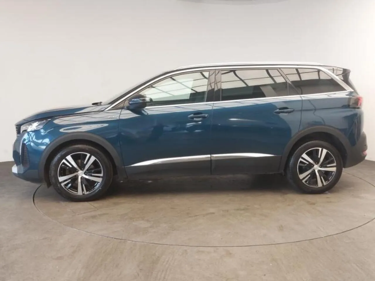 Peugeot 5008 2021 photo 4