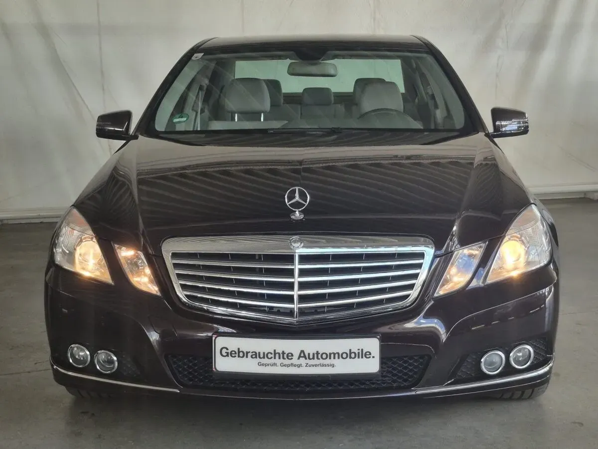 Mercedes-Benz E-Class 2009 photo 3