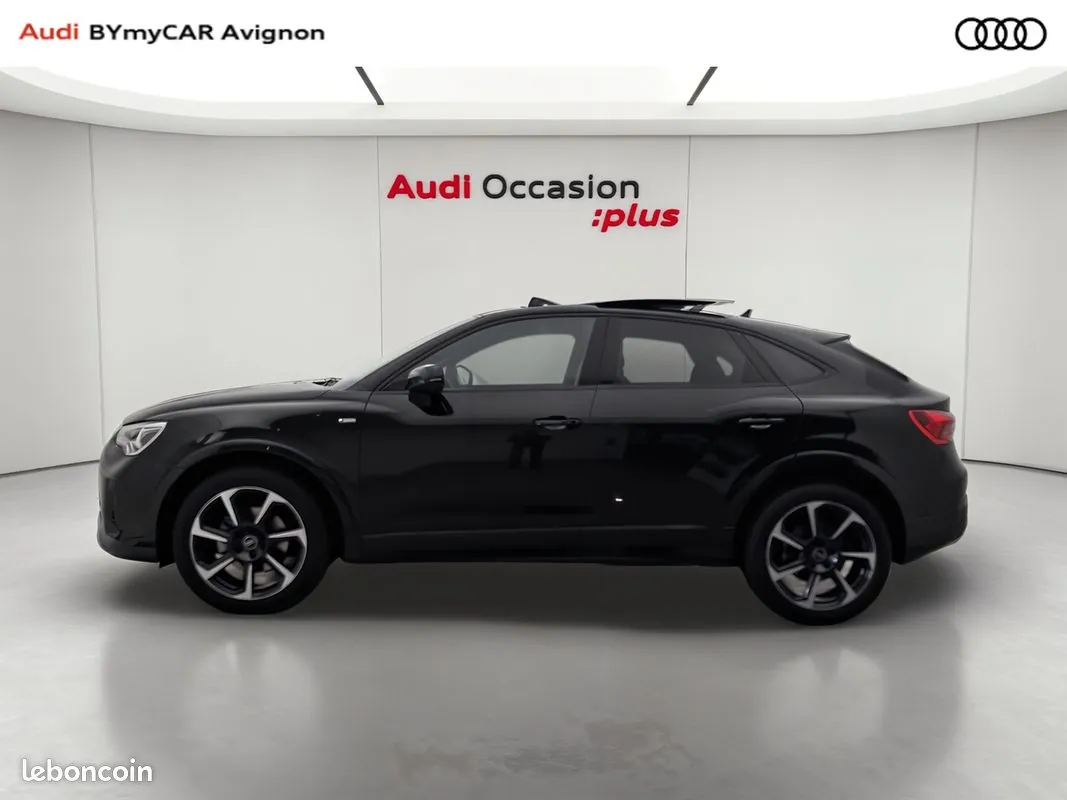 Audi Q3 2024 photo 2