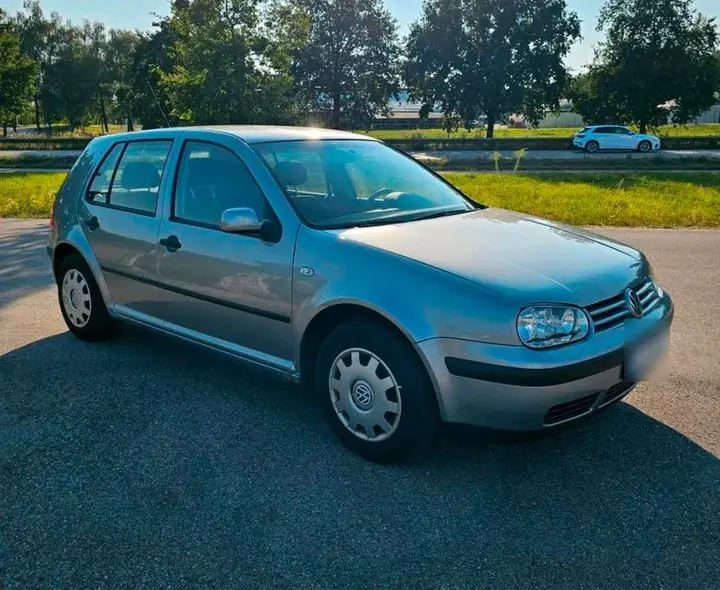 Volkswagen Golf 4