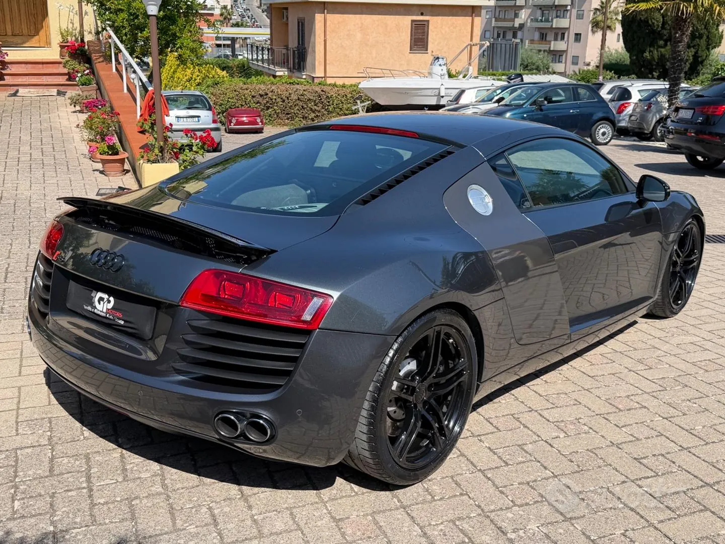Audi R8 2009 photo 3