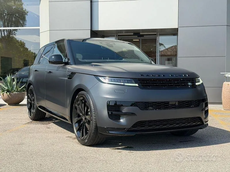 Land Rover Range Rover Sport 2025 photo 3