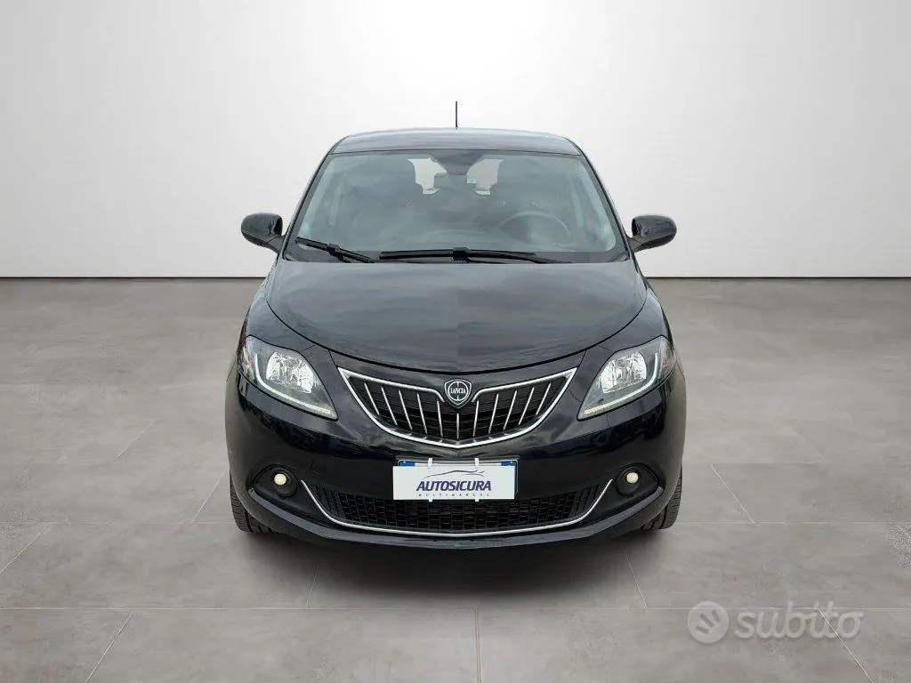 Lancia Ypsilon 2023 photo 2