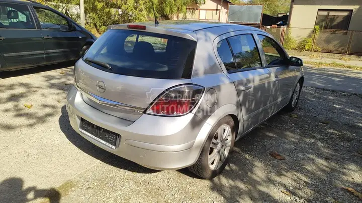 Opel Astra H 2008 photo 5