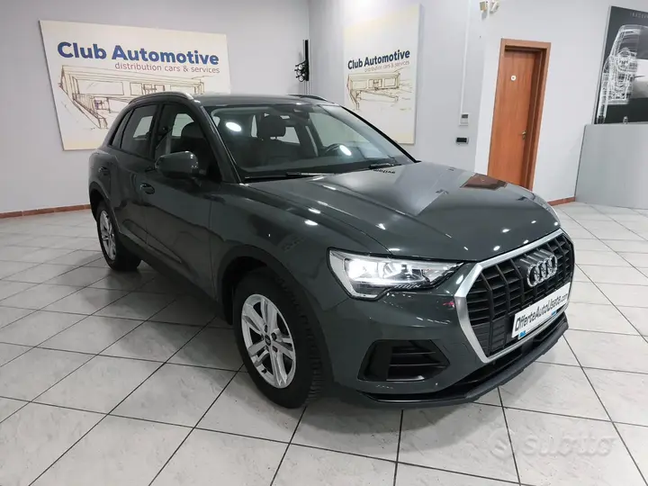 Audi Q3 2022 photo 2