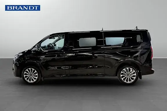 Ford Custom Tourneo 2026 photo 3