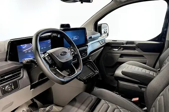 Ford Custom Tourneo 2026 photo 4