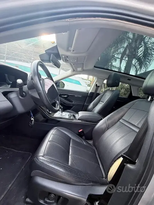 Land Rover Range Rover Evoque 2019 photo 3