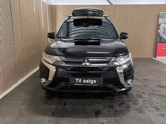 Mitsubishi Outlander 2018 photo 2