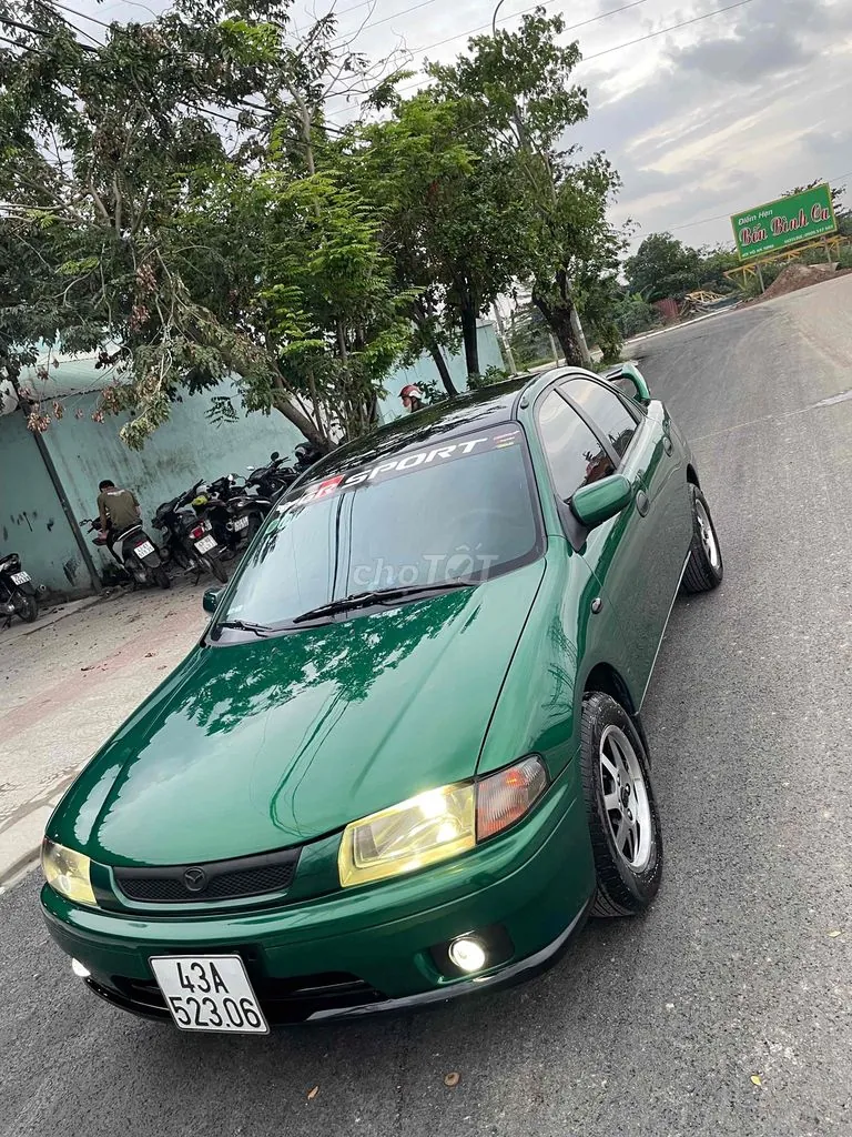 Mazda 323 2000 photo 5