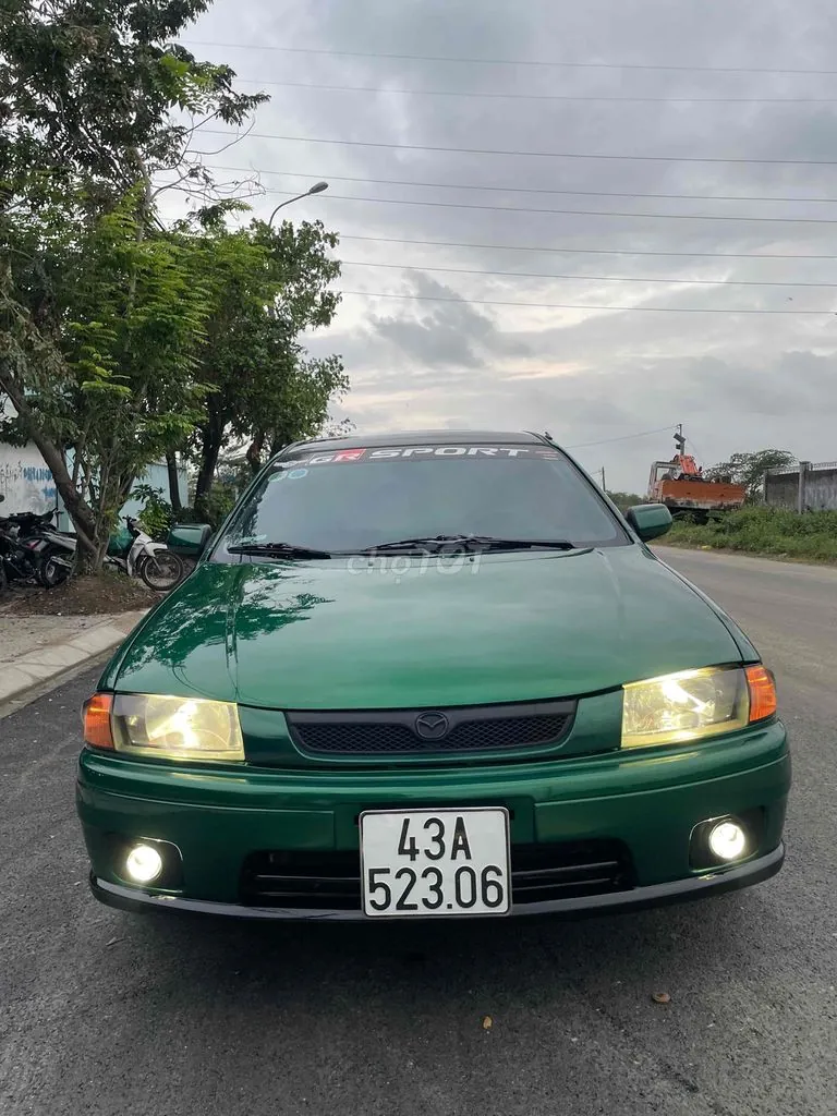 Mazda 323 2000 photo 4