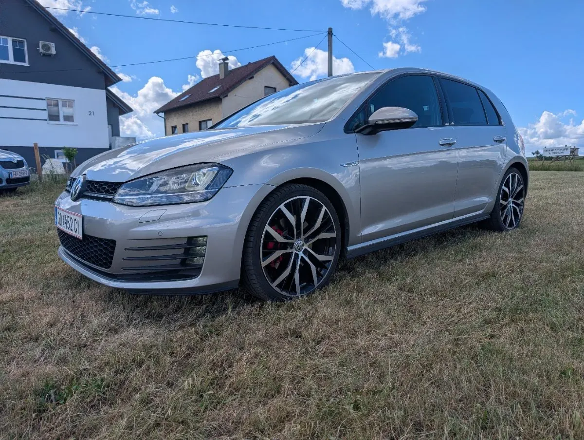 Volkswagen Golf 2016 photo 2