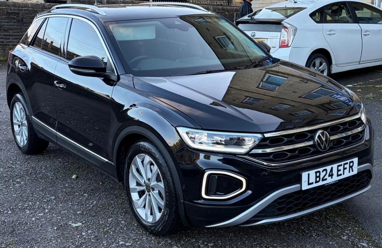 Volkswagen T-Roc 2024 photo 2