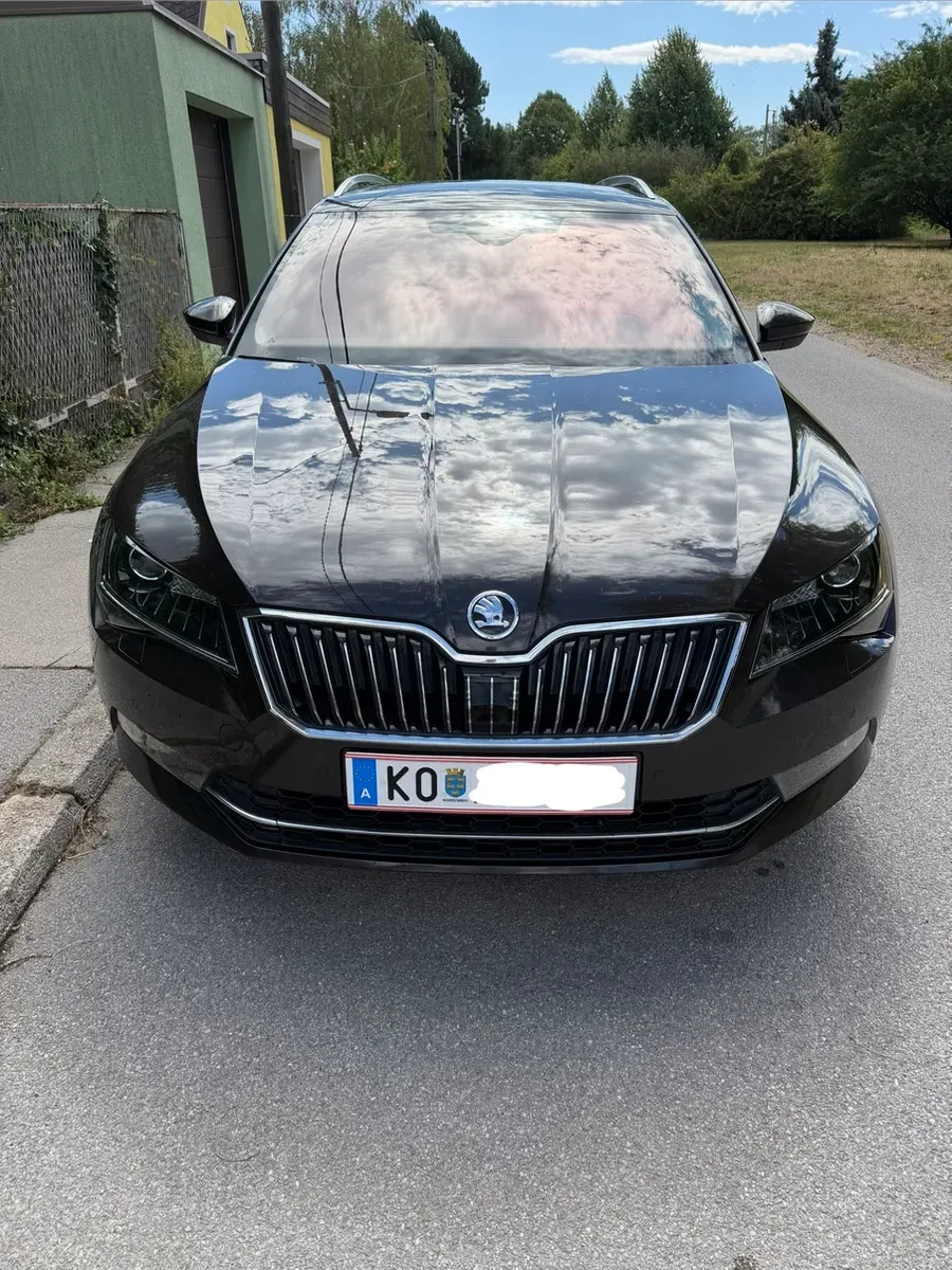 Skoda Superb 2016 photo 2
