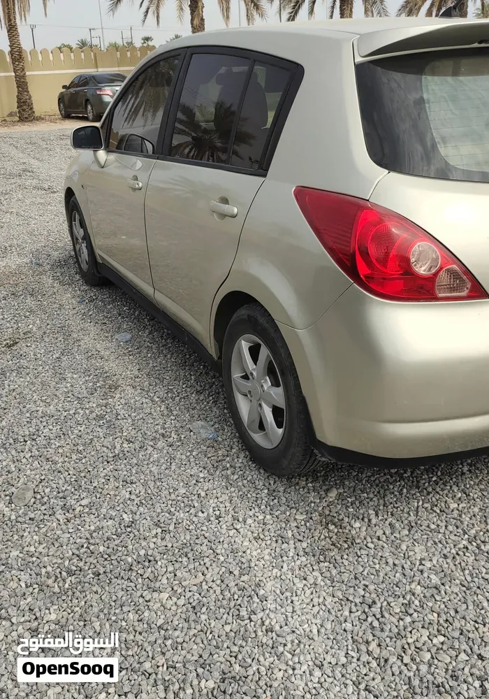 Nissan Tiida