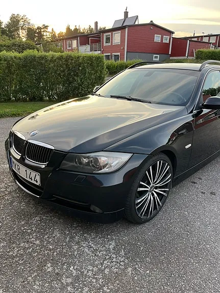 BMW 325I 2007 photo 3