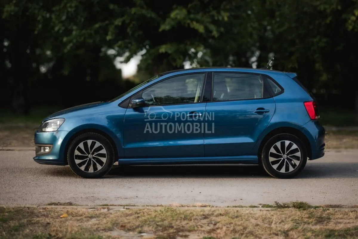 Volkswagen Polo 2015 photo 3