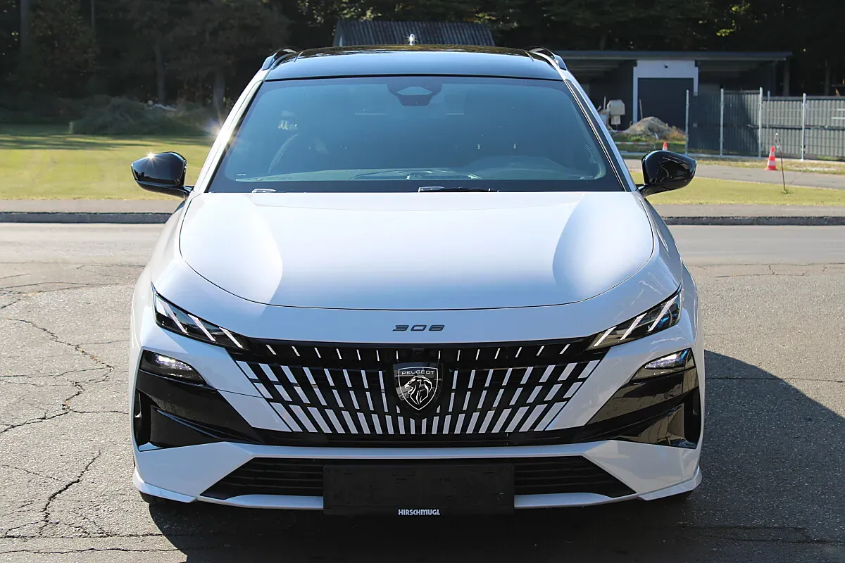 Peugeot 308 2026 photo 2