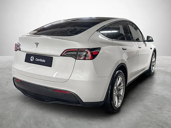 Tesla Model Y 2023 photo 5