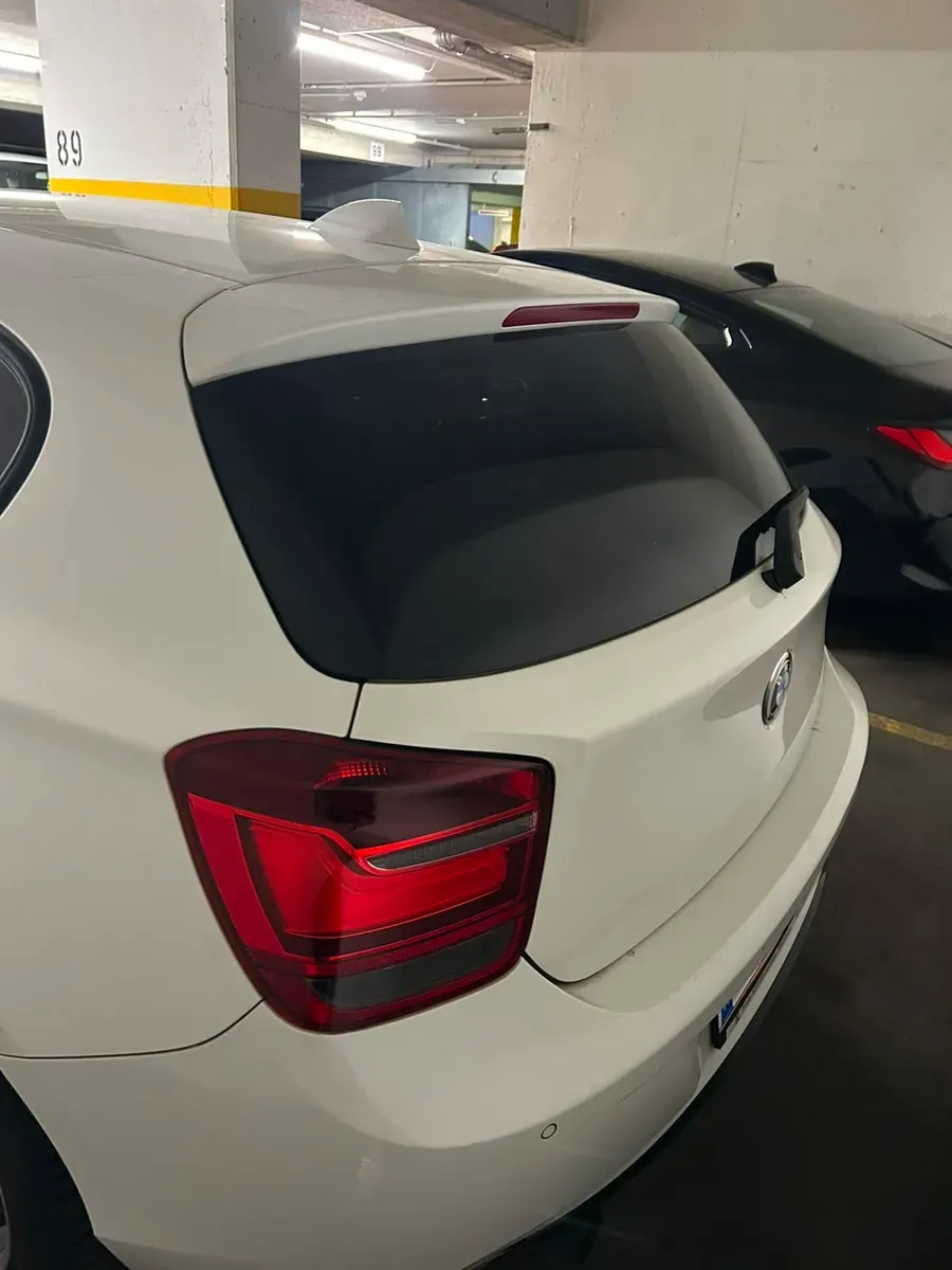 BMW 1 Series 2012 photo 2