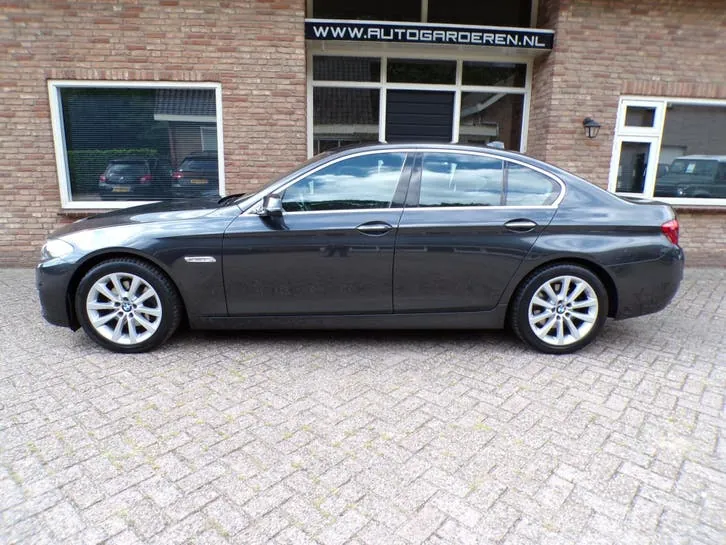 BMW 5-Serie 2016 photo 2