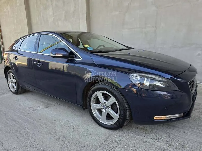Volvo V40 2013 photo 3