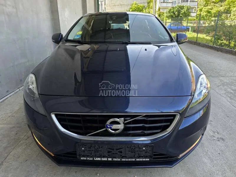Volvo V40 2013 photo 2