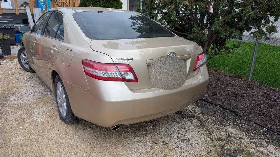 Toyota Camry 2011 photo 2