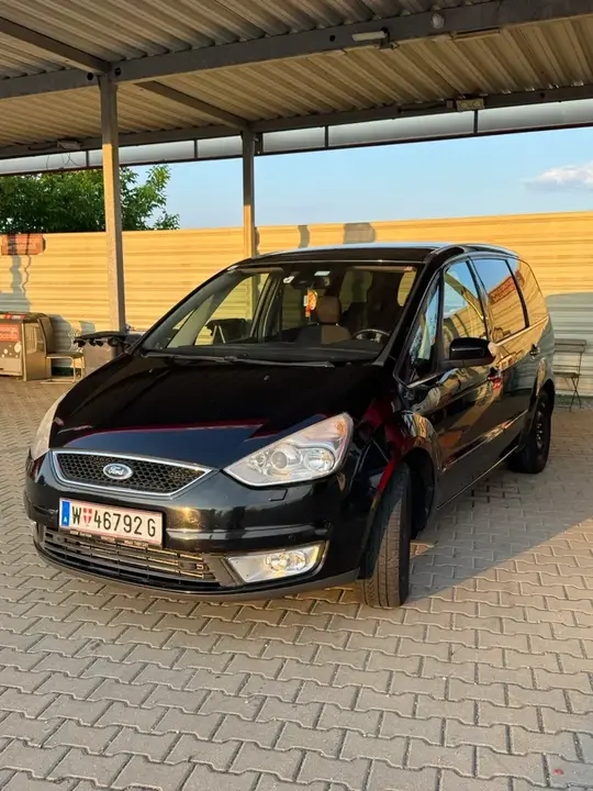 Ford Galaxy 2009 photo 2