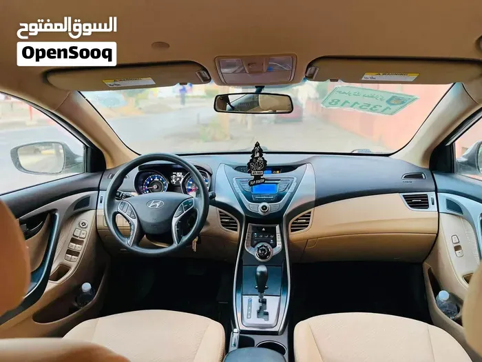 Hyundai Elantra 2013 photo 4
