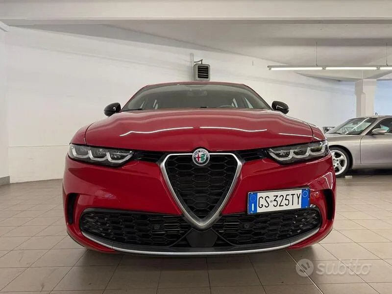 Alfa Romeo Tonale 2024 photo 2