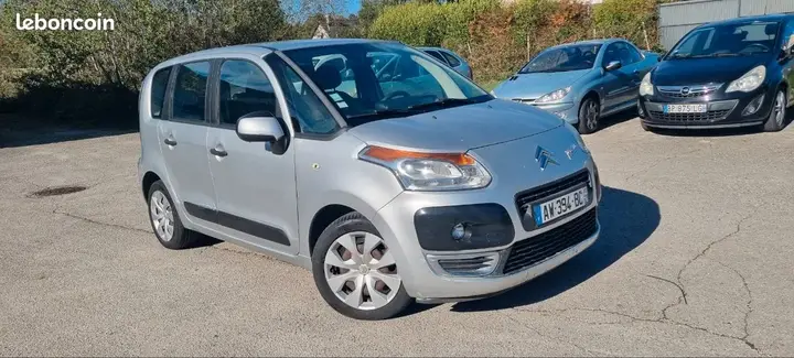 Citroen C3 Picasso 2010 photo 2