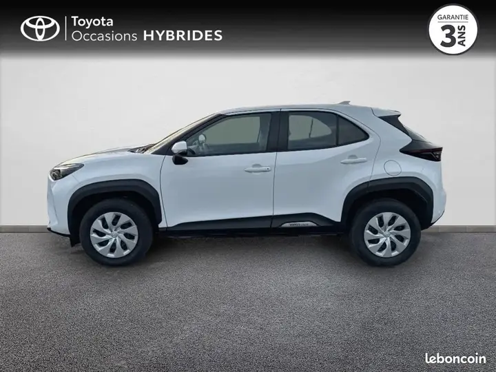 Toyota Yaris Cross 2025 photo 3