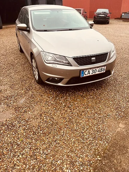 Seat Toledo 2013 photo 2