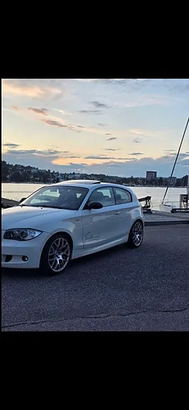 BMW 116I 2009 photo 2