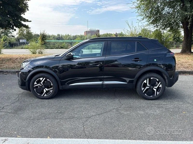 Peugeot 2008 2025 photo 2