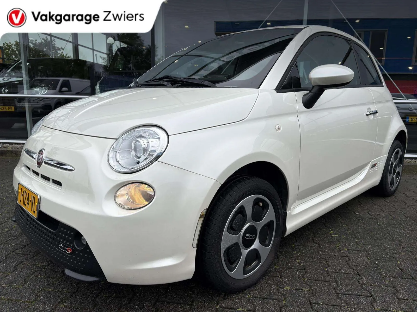 Fiat 500E