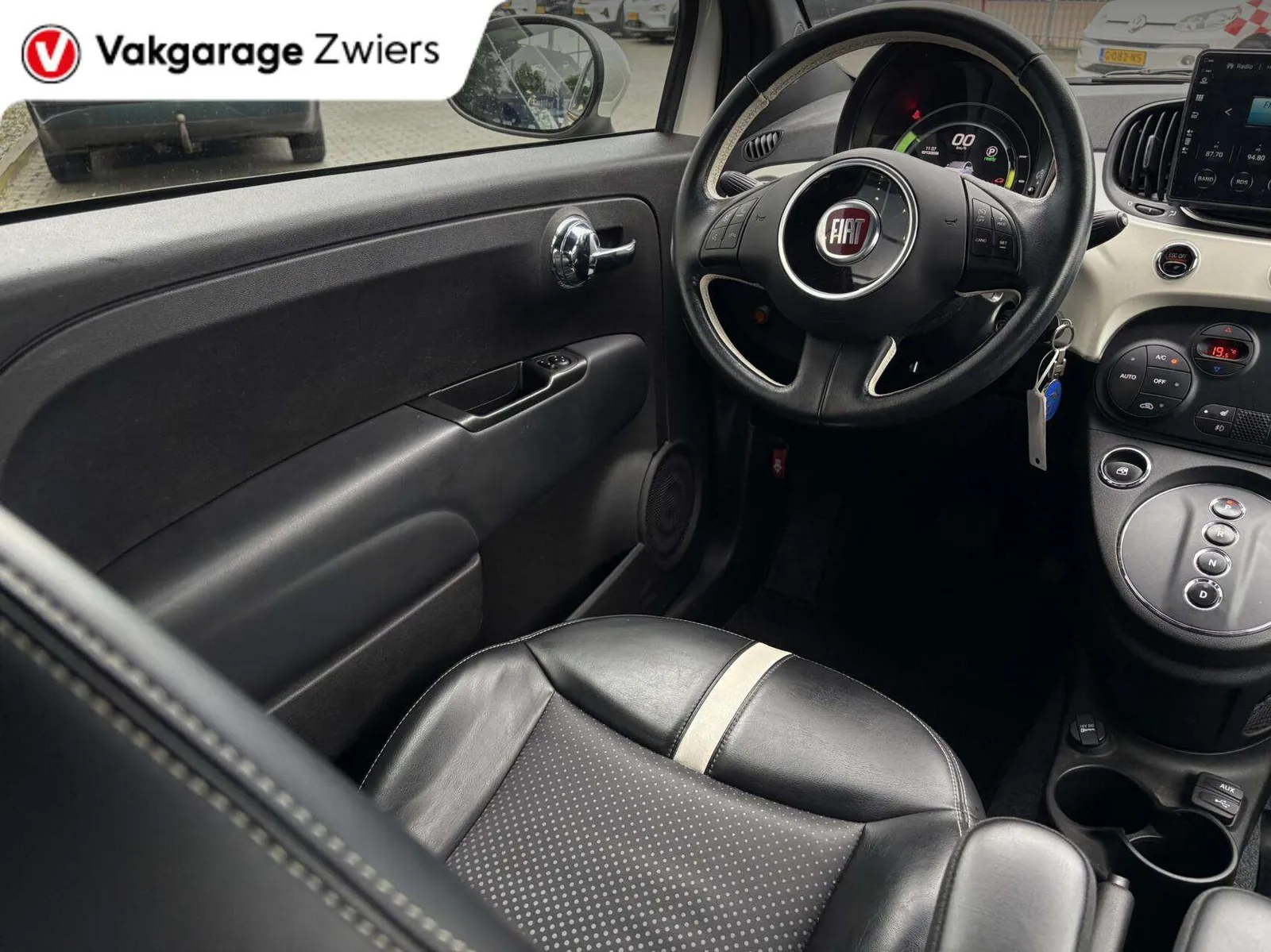 Fiat 500E 2018 photo 2