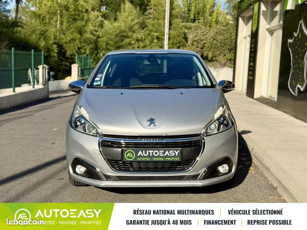 Peugeot 208 2016 photo 3