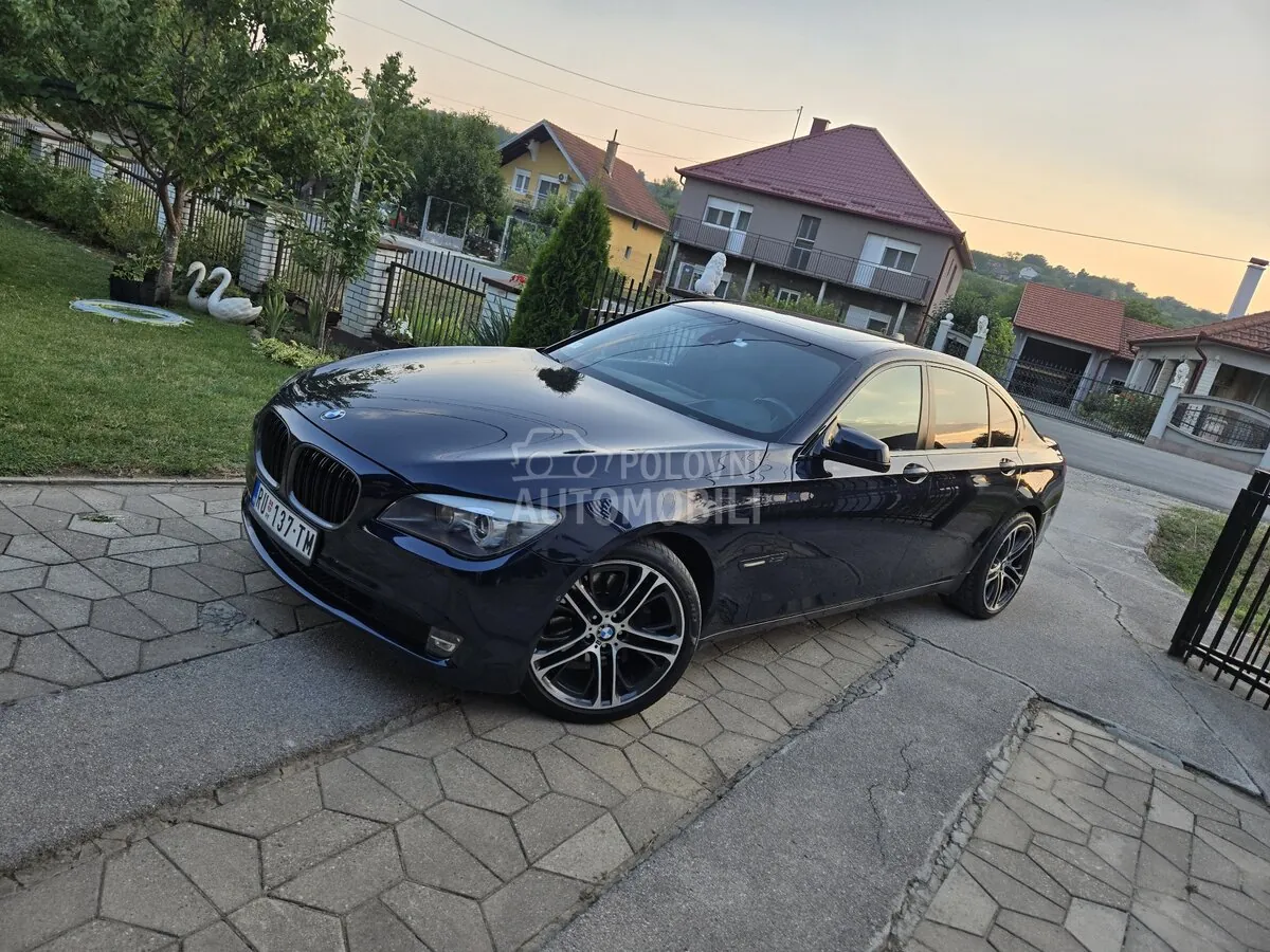 BMW 740