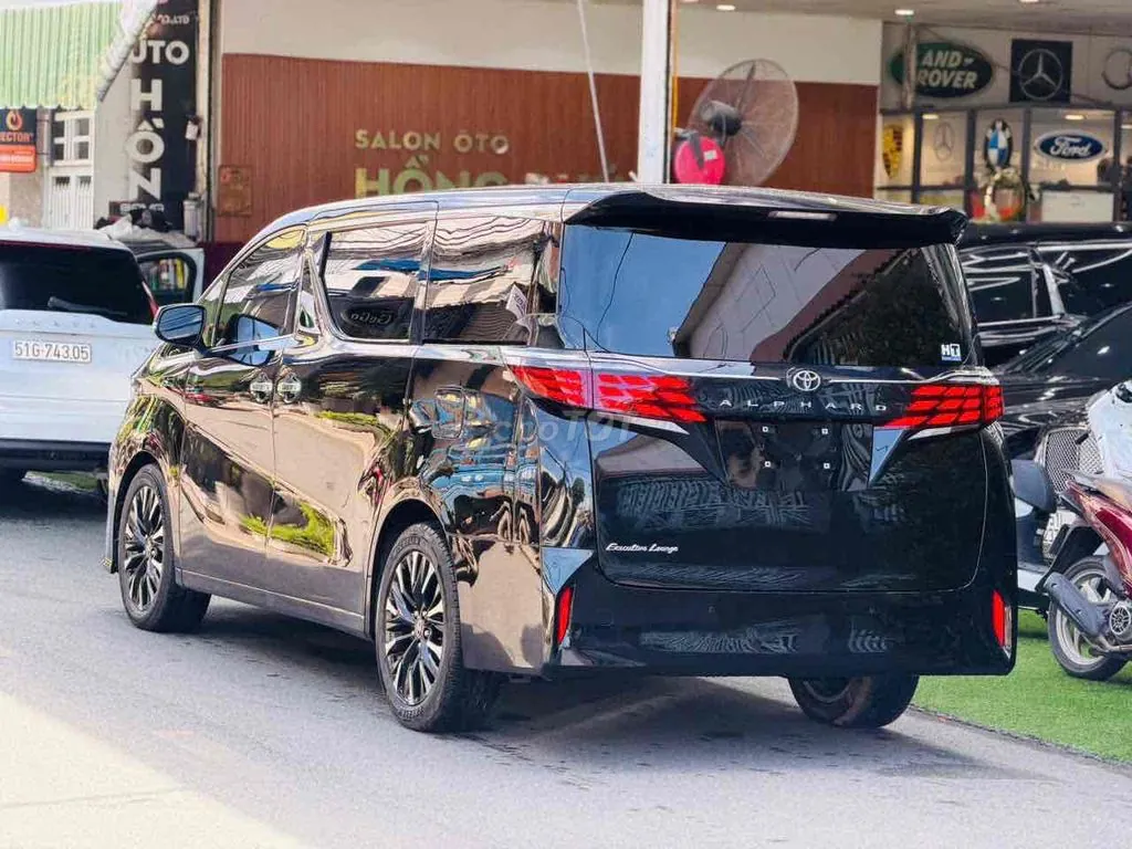 Toyota Alphard 2019 photo 2