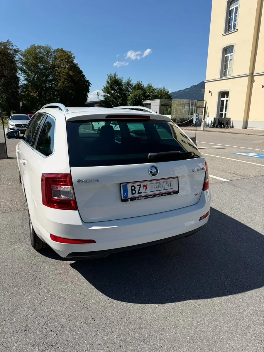 Skoda Octavia 2014 photo 3
