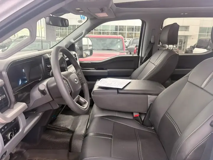 Ford Super Duty F-250 2024 photo 2