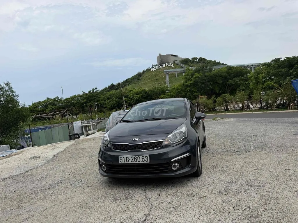 Mitsubishi Grandis 2005 photo 3