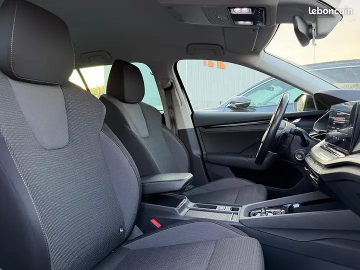 Skoda Octavia 2023 photo 5