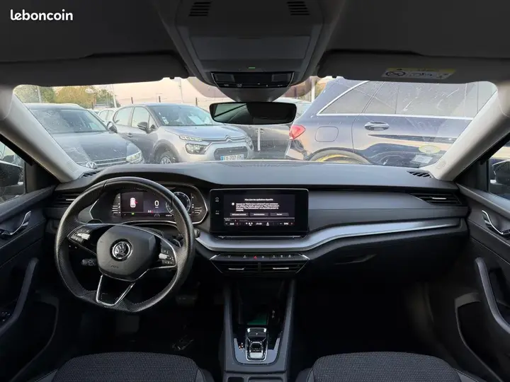 Skoda Octavia 2023 photo 3