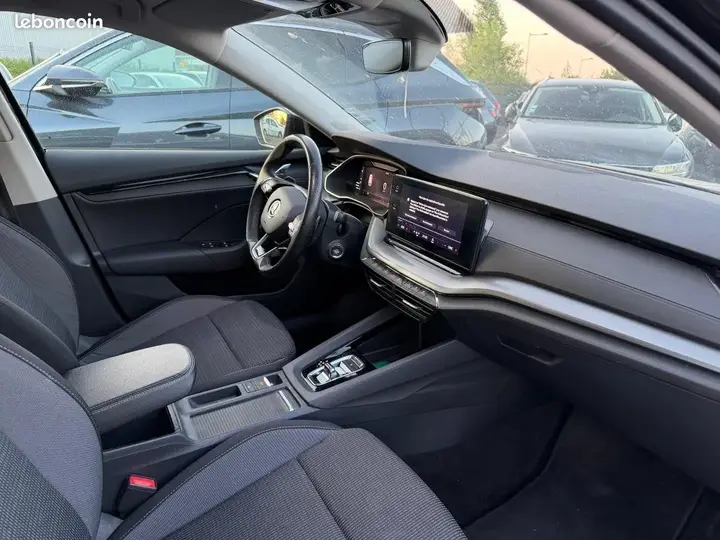 Skoda Octavia 2023 photo 4